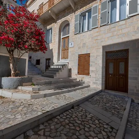 White Loft Syros * 에르무폴리