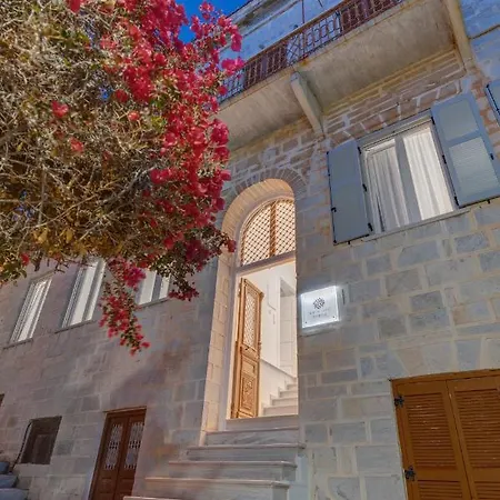 White Loft Syros Apartment
